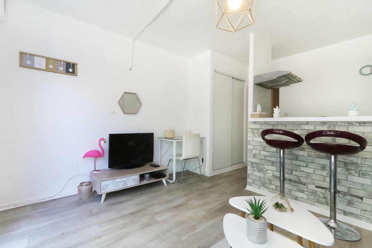 L Escapade, Wifi, Parking, Netflix, Appart 2Pers Montpellier Exterior foto